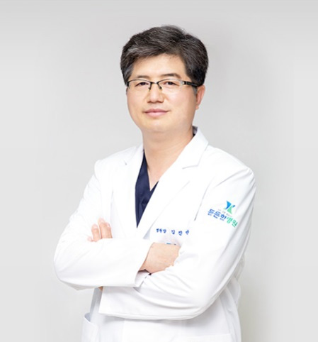 김진만 